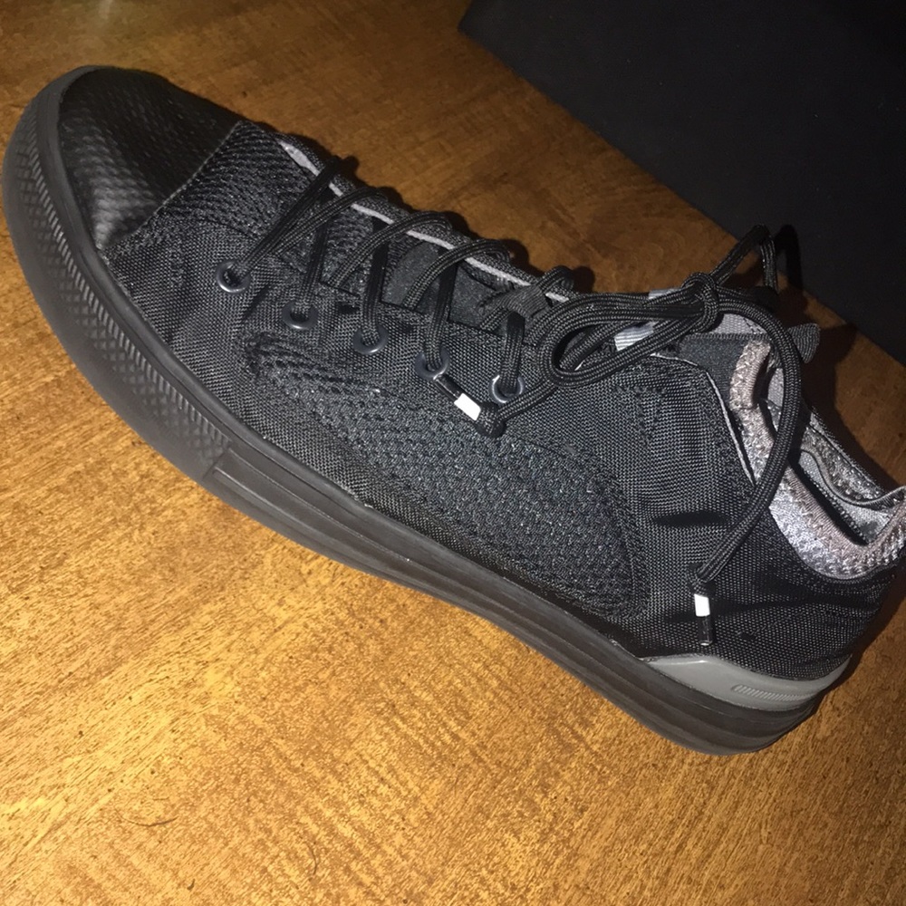 Converse - Picture 11 of 14